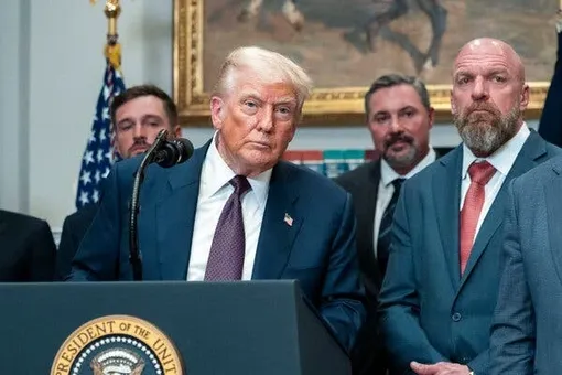 Ông Trump gia tăng căng thẳng thương mại toàn cầu Ông Trump gia tăng căng thẳng thương mại toàn cầu