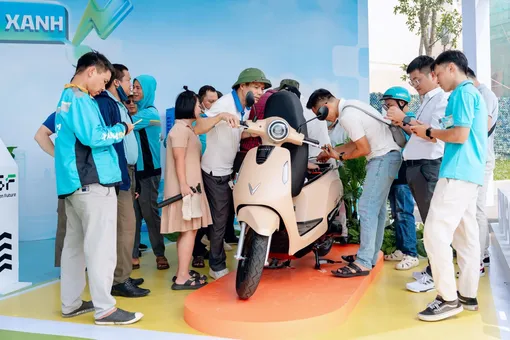 VinFast Evo Grand - Tân binh xe máy điện khiến cả tài xế công nghệ và người dùng cá nhân cùng háo hức
