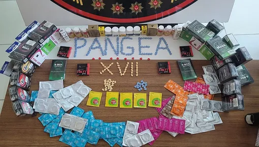 Thế giới đau đầu trước vấn nạn thuốc giả Thế giới đau đầu trước vấn nạn thuốc giả