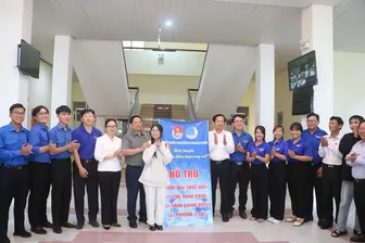 Hướng đến sự hài lòng của người dân