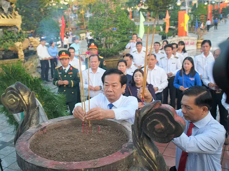 Hành trình tri ân