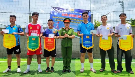 Giải bóng đá chào mừng Ngày truyền thống Công an Nhân dân Việt Nam