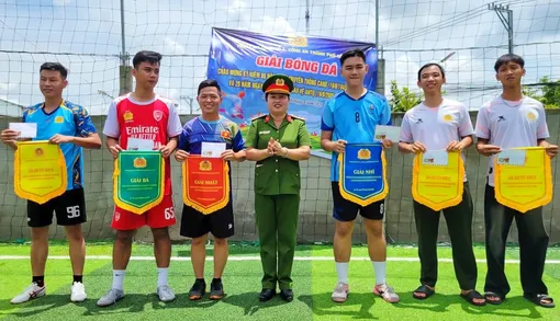 Giải bóng đá chào mừng Ngày truyền thống Công an Nhân dân Việt Nam