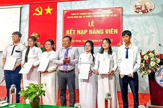 Bổ sung nguồn sinh lực mới cho Đảng