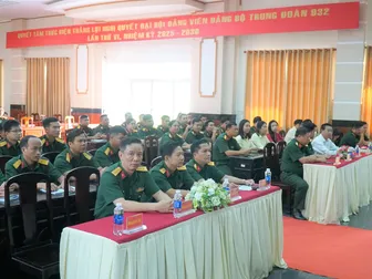 Bồi dưỡng tiếng dân tộc cho sĩ quan, quân nhân chuyên nghiệp trong lực lượng vũ trang