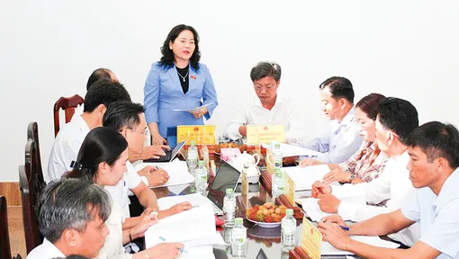 Quan tâm giải quyết chế độ cho cán bộ, công chức và người hoạt động không chuyên trách