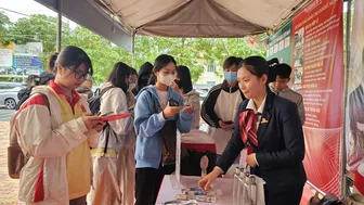 Sôi nổi Ngày hội việc làm năm 2025 tại DNC