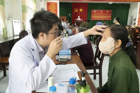 Bệnh viện Đại học Nam Cần Thơ khám, chữa bệnh miễn phí ở xã Phú Hữu