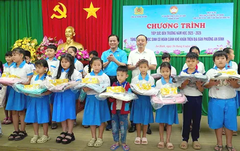 Tiếp sức đến trường cho học sinh phường An Bình