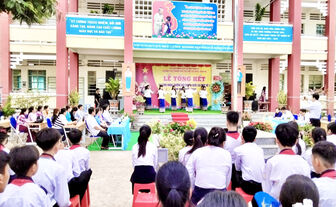 អនុ​វិទ្យា​ល័យ​ជន​ជាតិ​អន្តេ​វា​សិក​ត្រឹង​ដេ ជំ​រុញ​ចលនា​ប្រ​ឡង​ប្រ​ណាំ​ង "បង្រៀន​ល្អ​ - រៀន​ល្អ​"