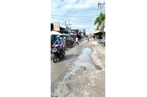 Đường Tầm Vu xuống cấp nghiêm trọng