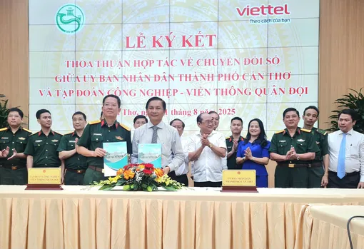 Thỏa thuận hợp tác chiến lược chuyển đổi số giữa UBND TP Cần Thơ và Viettel