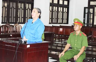 Giả làm người sang “giúp người, giúp đời”, lừa đảo chiếm đoạt gần 25 tỉ đồng