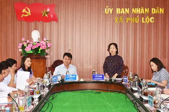 Đoàn Đại biểu Quốc hội thành phố khảo sát tình hình hoạt động của xã Phú Lộc
