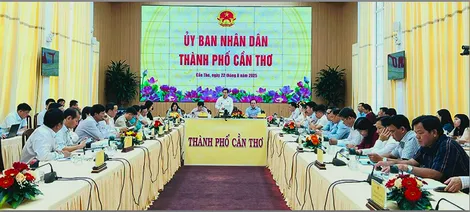 Đoàn công tác Ủy ban Kinh tế và Tài chính của Quốc hội giám sát các dự án trọng điểm quốc gia và tình hình kinh tế - xã hội của TP Cần Thơ