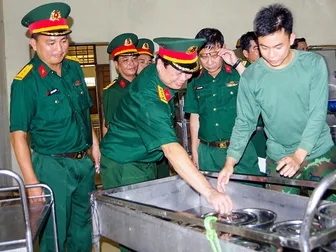 Nâng cao chất lượng huấn luyện, quản lý chặt chẽ đất quốc phòng