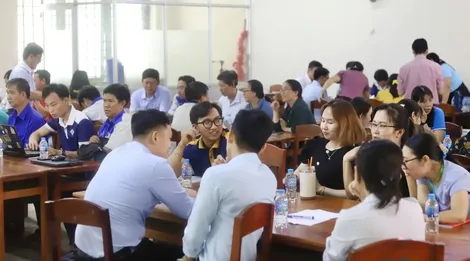 Tập huấn kỹ năng sống, tư duy phát triển và tư duy xanh