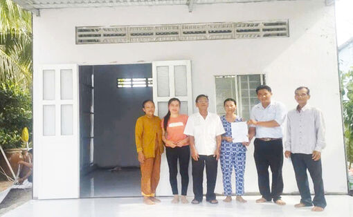 ជំ​រុញ​ការ​អភិវឌ្ឍ​នៅ​តំ​បន់​ជន​បទ​