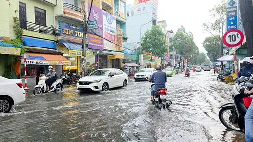 Người dân cần đề phòng mưa giông, thiên tai gây nguy hiểm