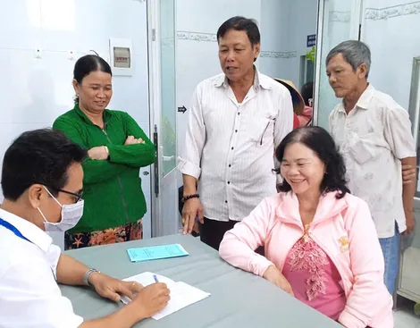 Khám bệnh, cấp phát thuốc miễn phí cho người có hoàn cảnh khó khăn