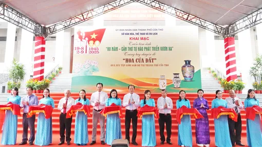 Khai mạc triển lãm ảnh “80 năm - Cần Thơ tự hào phát triển vươn xa”