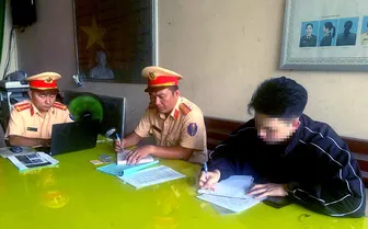 Xử lý hành vi vi phạm pháp luật về giao thông qua tin báo của người dân