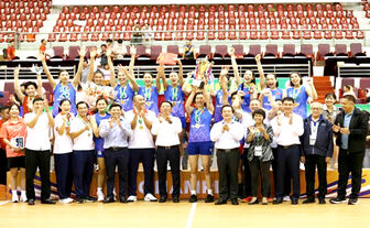 បាល់​ទះ​នារី​វៀត​ណាម បង្កើត​ប្រ​វត្តិ​សាស្ត្រ​