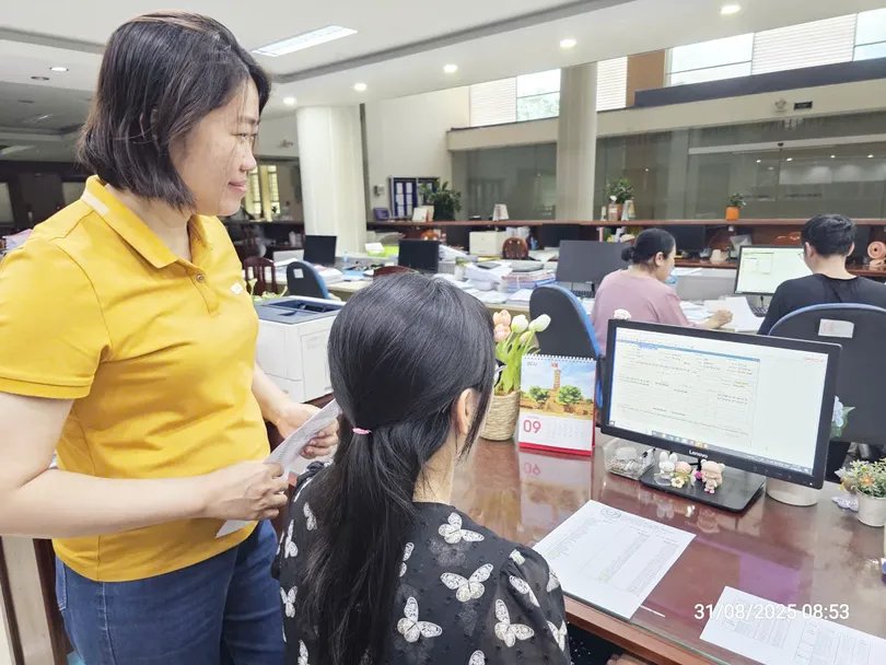 Huy động toàn lực để trao tặng quà Tết Độc lập đến tay người dân Huy động toàn lực để trao tặng quà Tết Độc lập đến tay người dân