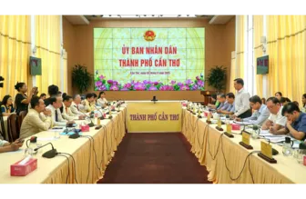 Tập trung tháo gỡ khó khăn, đưa Trường Đại học Nam Cần Thơ phát triển
