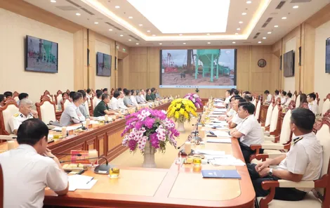 Giao ban báo cáo kết quả triển khai dự án Cảng tổng hợp lưỡng dụng Hòn Khoai
