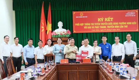 Báo và Phát thanh, Truyền hình Cần Thơ hợp tác thông tin tuyên truyền với UBND phường Ninh Kiều và xã Trường Long