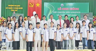 Khai giảng lớp Chuyên viên Logistics và Xuất nhập khẩu thực hành