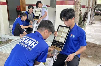 Góp sức trẻ xây dựng xã hội an toàn giao thông