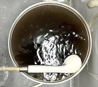Nước máy đổi màu đen