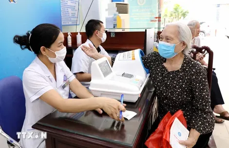 Nghị quyết của Bộ Chính trị về một số giải pháp đột phá, tăng cường bảo vệ, chăm sóc và nâng cao sức khỏe nhân dân