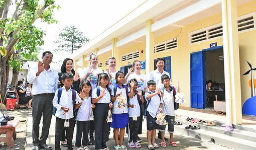 Bàn giao công trình nâng cấp, sửa chữa điểm lẻ trường học của xã Vĩnh Hải