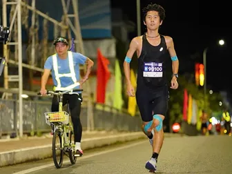 Chân chạy Nhật Bản vô địch đường chạy 42km VnExpress Marathon Cần Thơ