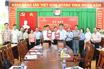 UBND xã Đại Hải ký kết phối hợp thông tin tuyên truyền với Báo và Phát thanh, Truyền hình Cần Thơ