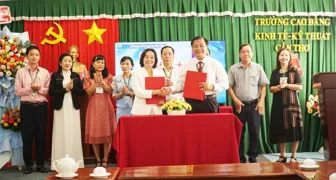 Trường Cao đẳng Kinh tế - Kỹ thuật Cần Thơ ký kết hợp tác với doanh nghiệp trong đào tạo và tuyển dụng