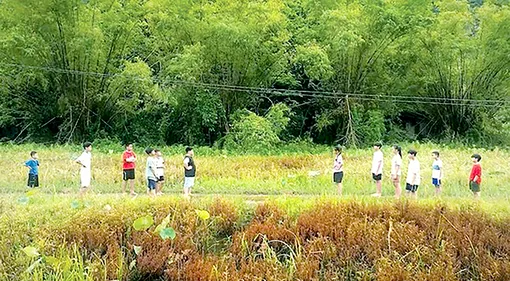 Trở về tuổi thơ với “Cách em 1 milimet”