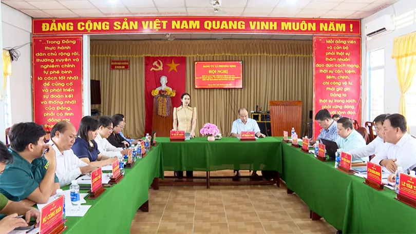 Lãnh đạo HĐND thành phố làm việc với Đảng ủy xã Phương Bình