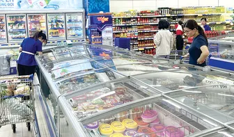 Bữa ăn nhanh với thực phẩm chế biến sẵn