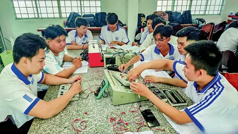 Đồng hành cùng tân sinh viên