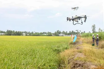Ra mắt mô hình cung ứng dịch vụ cơ giới hóa trong nông nghiệp