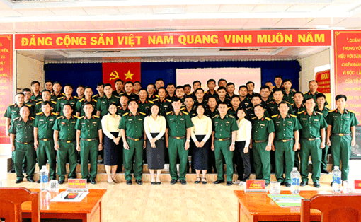 បំប៉នភាសាខ្មែរដល់កងកម្លាំងប្រដាប់អាវុធ បំប៉នភាសាខ្មែរដល់កងកម្លាំងប្រដាប់អាវុធ