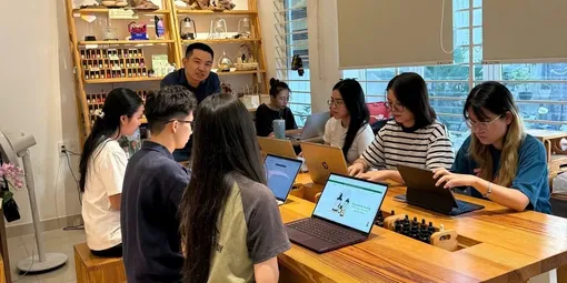 Kỷ nguyên AI đẩy nhanh đào thải lao động trẻ