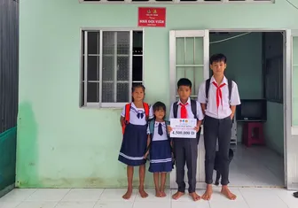 Tấm gương vượt khó học giỏi