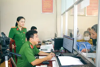 Trưởng Công an xã bản lĩnh, tận tụy và gần gũi