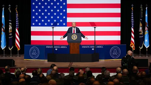 Ông Trump yêu cầu Lầu Năm Góc “xử lý kẻ thù từ bên trong” Ông Trump yêu cầu Lầu Năm Góc “xử lý kẻ thù từ bên trong”