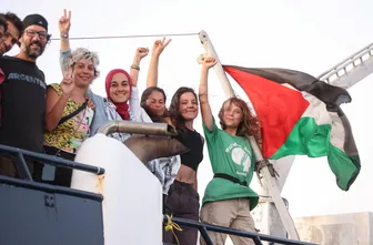 Israel bắt đoàn tàu chở hàng cứu trợ Gaza